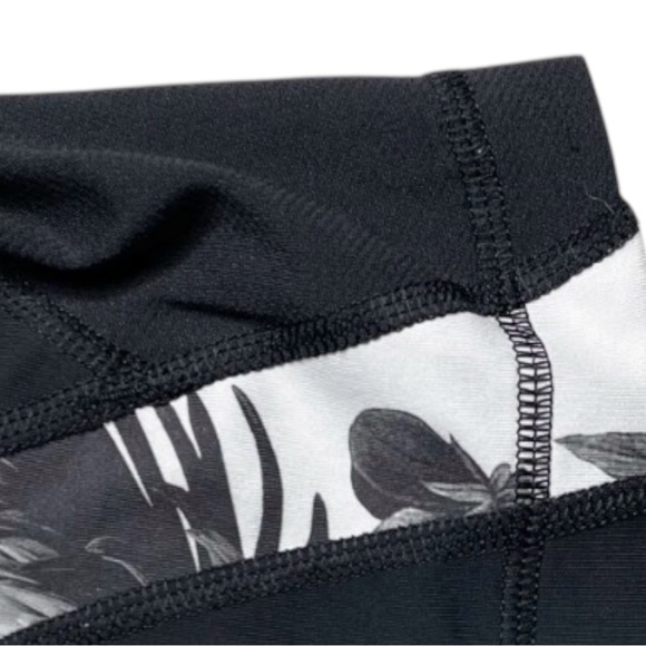 Lululemon Rare Floral Jacket & Crop Leggings Set Black White Size 6 Athleisure - Picture 7 of 12